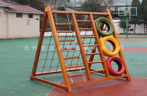 兒童戶外樂(lè)園設(shè)施