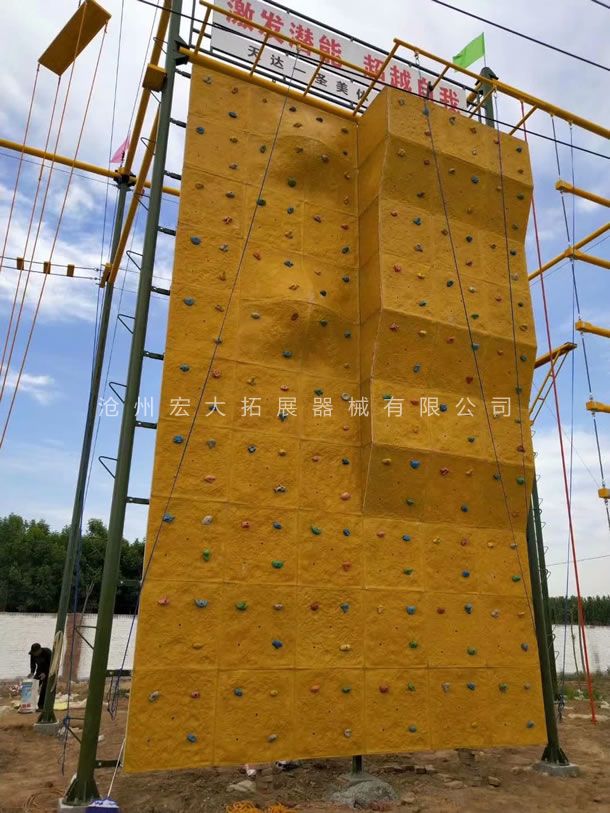 高空拓展訓練設(shè)備  高空拓展器材廠家