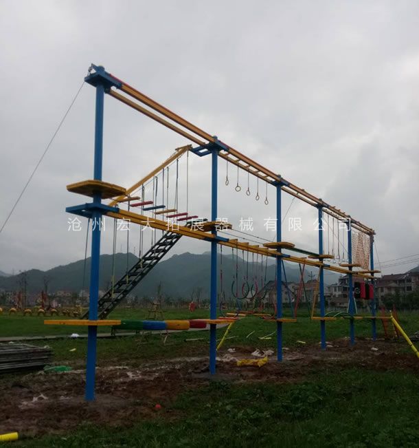 模擬叢林器材，兒童拓展組合