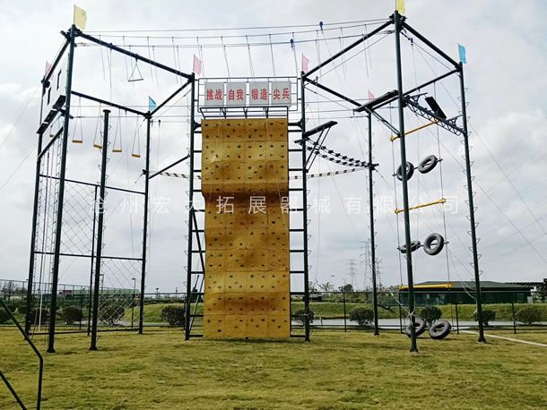 高空拓展器材，高空拓展器械，高空拓展訓(xùn)練設(shè)備，高空拓展訓(xùn)練架