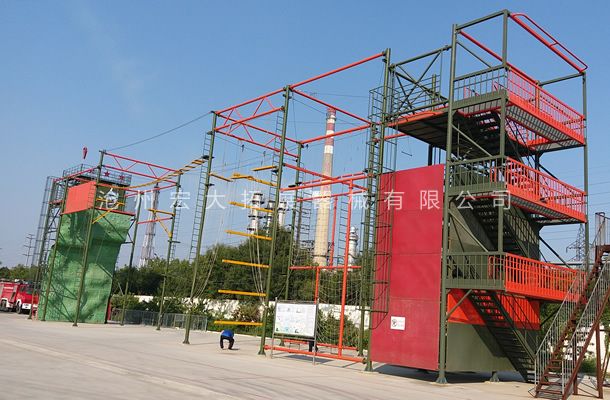 中石化滄州消防大隊高空綜合訓(xùn)練架安裝完成得到客戶肯定