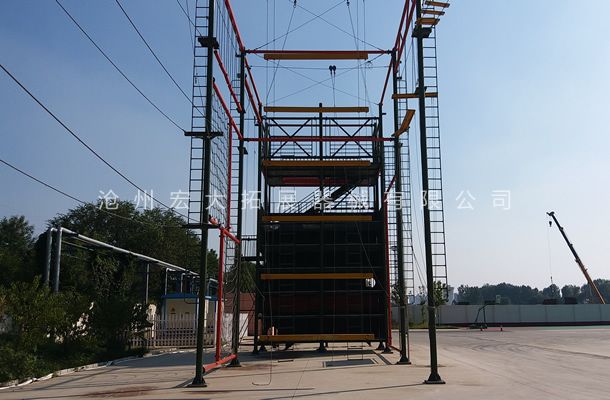 高空拓展訓(xùn)練架，高空天梯