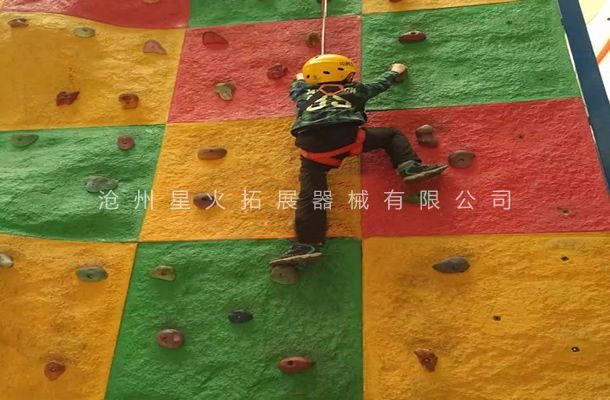 樹(shù)脂玻璃鋼攀巖板，仿真攀巖板