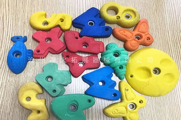 玻璃鋼攀巖點(diǎn)、攀巖腳踩石、攀巖指力點(diǎn)