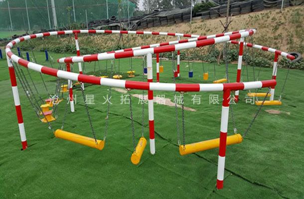 環(huán)形吊樁-吊樁橋系列-青少年拓展訓練器材