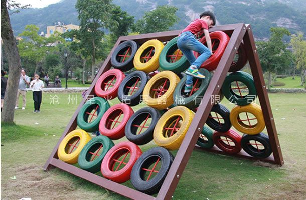 兒童爬網(wǎng)-兒童體能拓展設備-兒童體能游樂設備