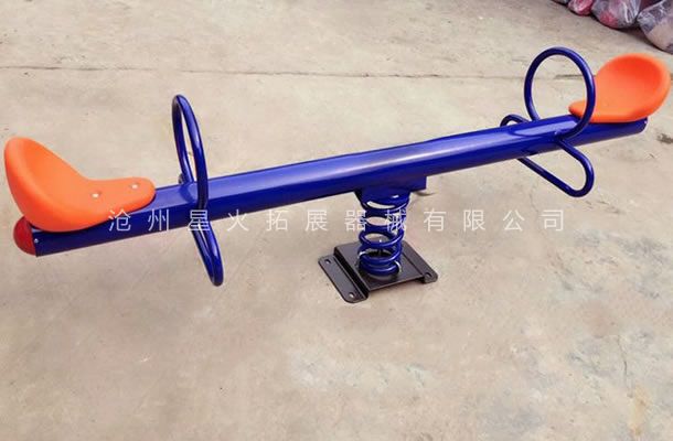 兒童戶(hù)外樂(lè)園設(shè)施