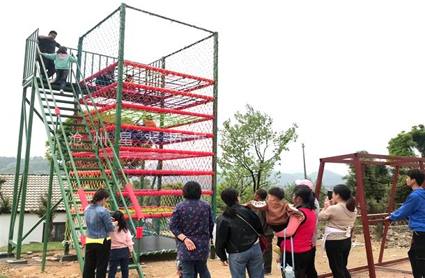 蜘蛛塔-青少年探險樂園拓展器材-體能樂園