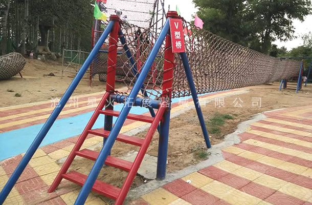 青少年拓展訓練器材