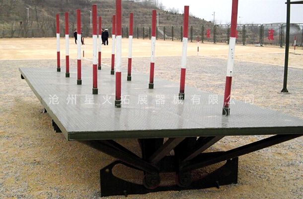 搖擺平臺(tái)-戶外拓展訓(xùn)練器材-場(chǎng)地拓展器械