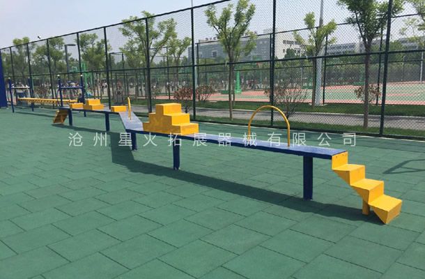 青少年拓展訓練器材