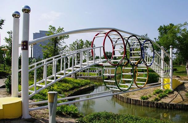 水上拓展設備