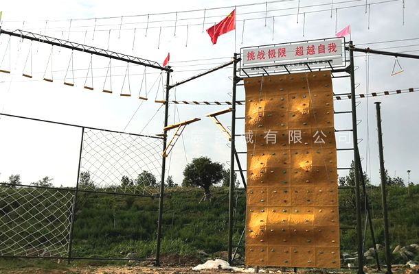 高空拓展訓練設備