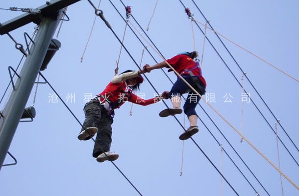 高空拓展器械，高空拓展設(shè)備