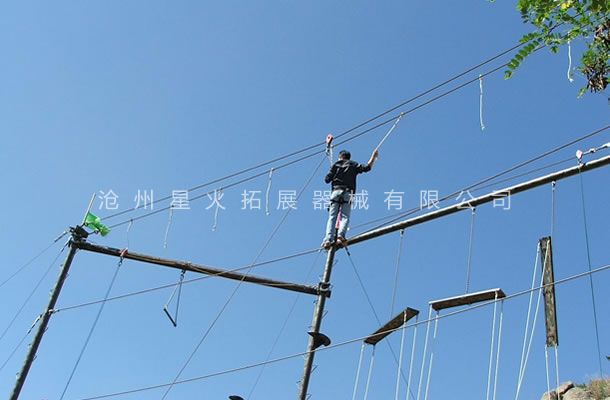拓展高空架，高空拓展設(shè)備 