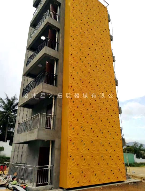 消防攀巖墻 部隊(duì)訓(xùn)練攀巖墻