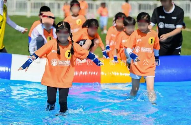 匍匐前進(jìn)，斯巴達(dá)障礙賽器材