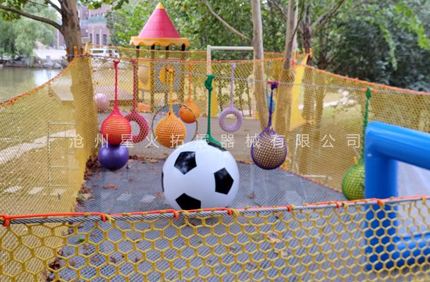 河北省涿州市叢林魔網(wǎng)，樹(shù)上蹦床設(shè)備安裝完成客戶好評(píng)